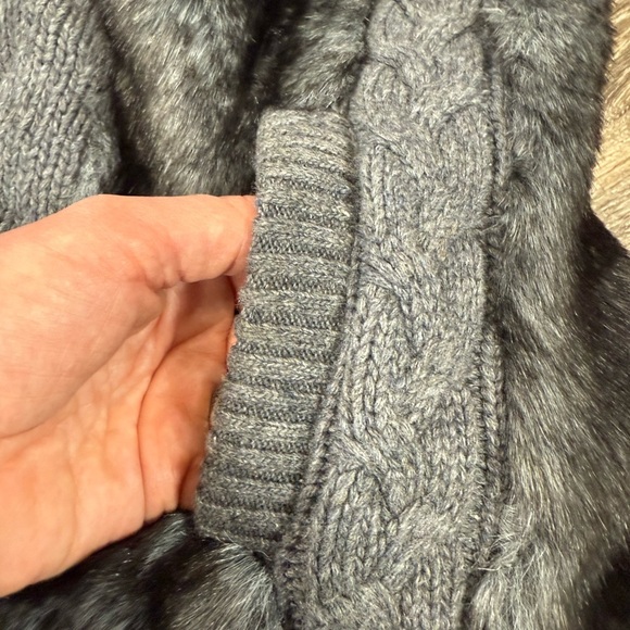 Green Tea Fur Vest Sweater with Hood Money Mobwife Glam Indie Dynasty sz:M - Picture 9 of 9